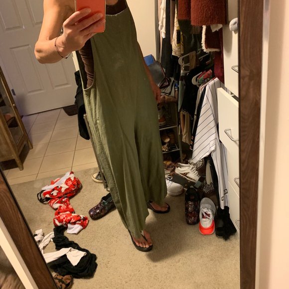 Jump suit - Picture 2 of 2